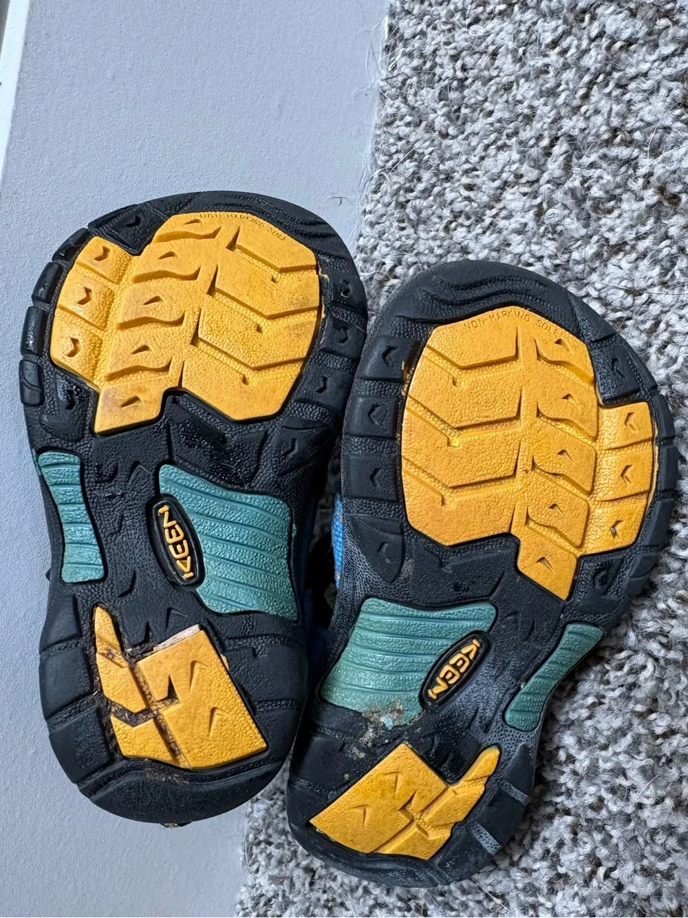 KEEN Waterproof Hiking Sandals Kids' Blue and Yellow Size 7c